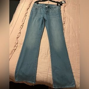 NWT. True Religion Bootcut Jeans